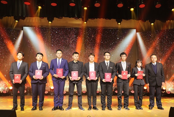 广陵学院第十五届科技文化节闭幕式 (2).JPG